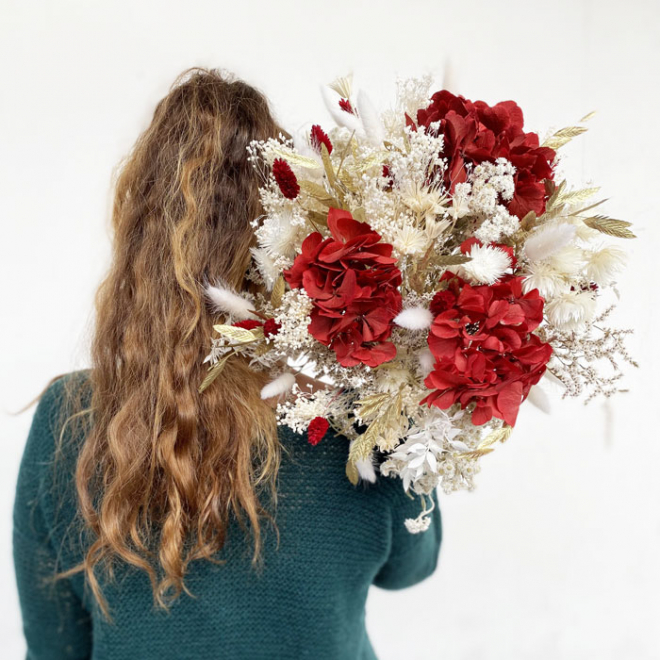 Bouquet séché Olga - Livraison de fleurs rouges et blanches