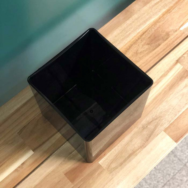 Vase cube plexiglas noir 15x15 cm - Accessoire noir - France Fleurs
